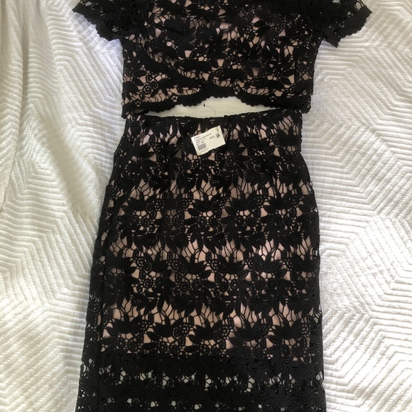 Matching 2-PC Black Crochet Midi - Picture 4 of 7